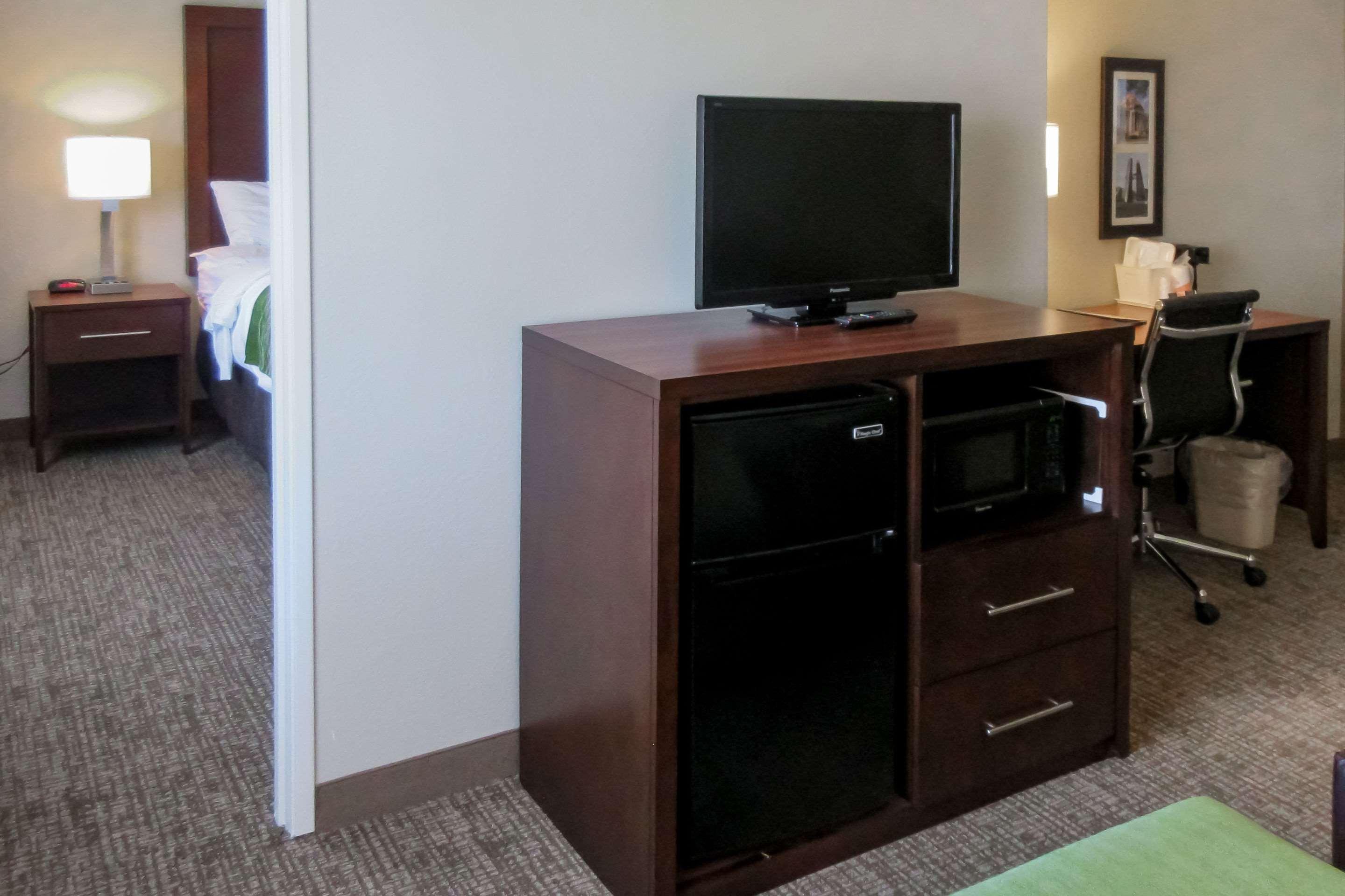 Comfort Inn & Suites Pueblo Zewnętrze zdjęcie