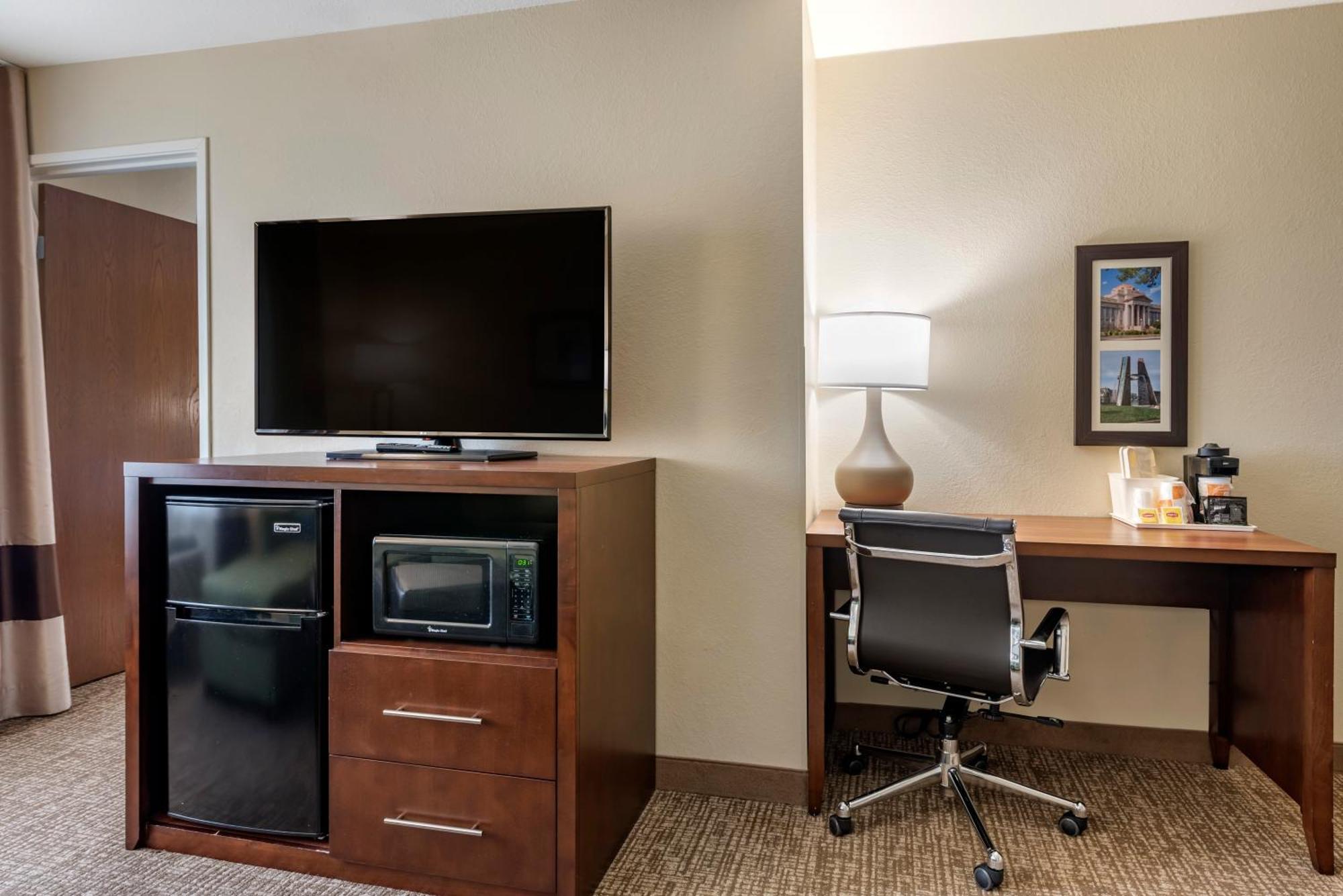 Comfort Inn & Suites Pueblo Zewnętrze zdjęcie
