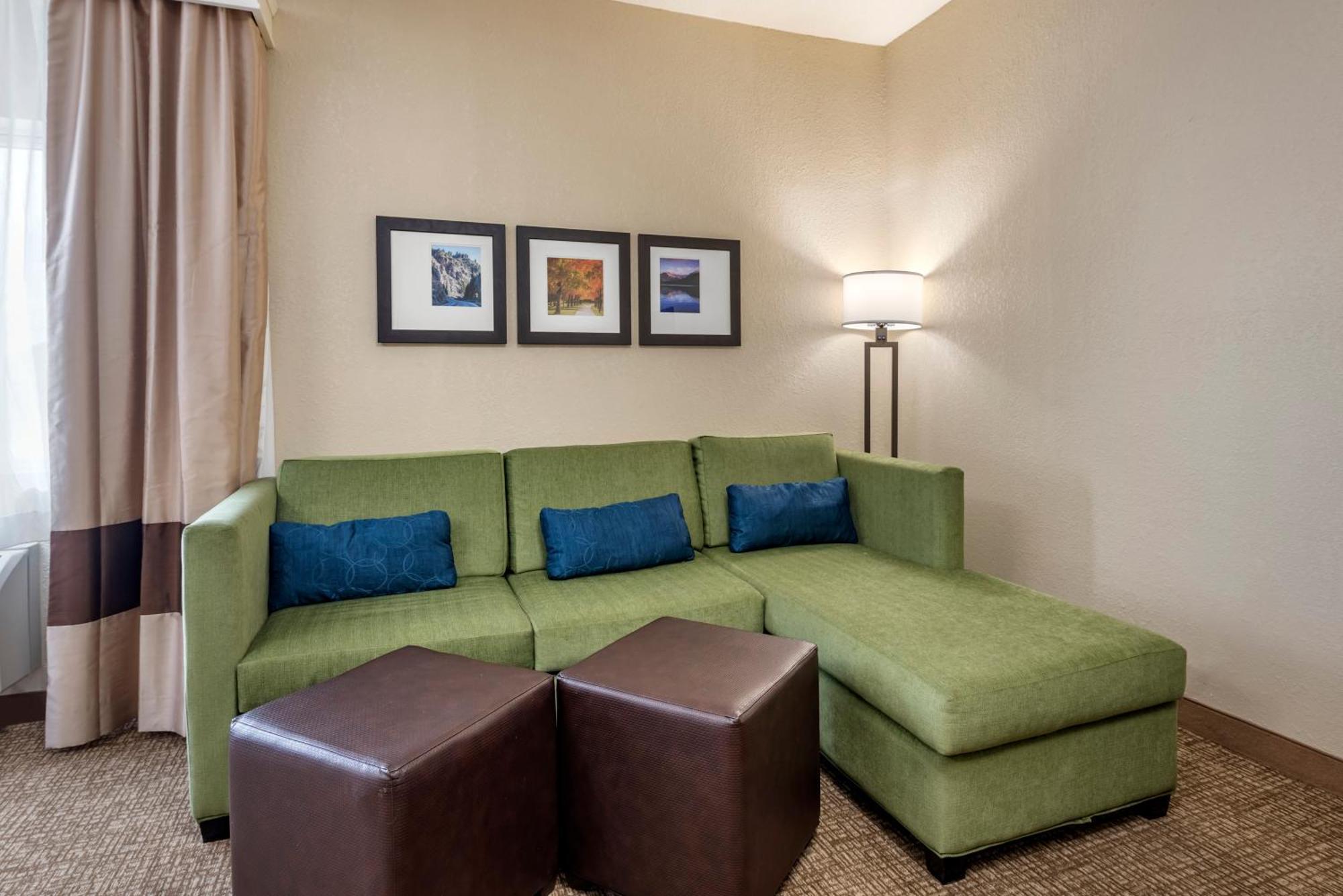 Comfort Inn & Suites Pueblo Zewnętrze zdjęcie
