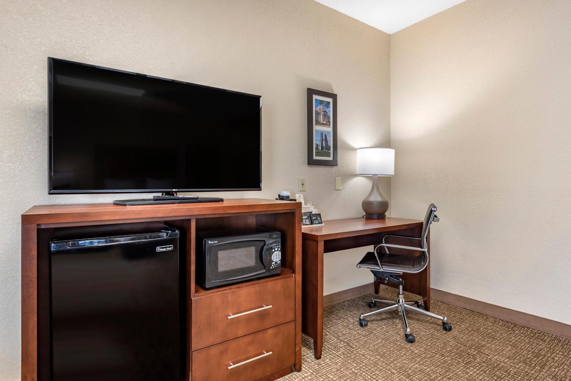 Comfort Inn & Suites Pueblo Zewnętrze zdjęcie