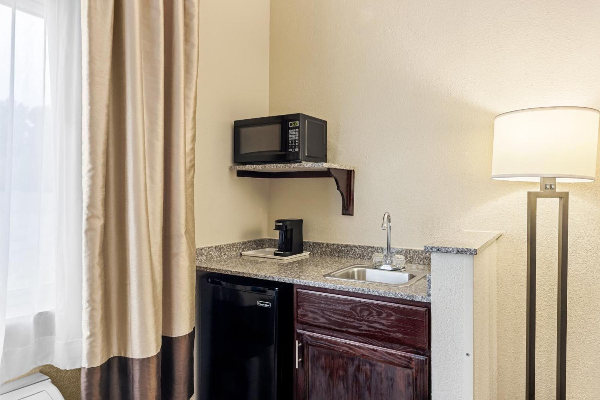 Comfort Inn & Suites Pueblo Zewnętrze zdjęcie