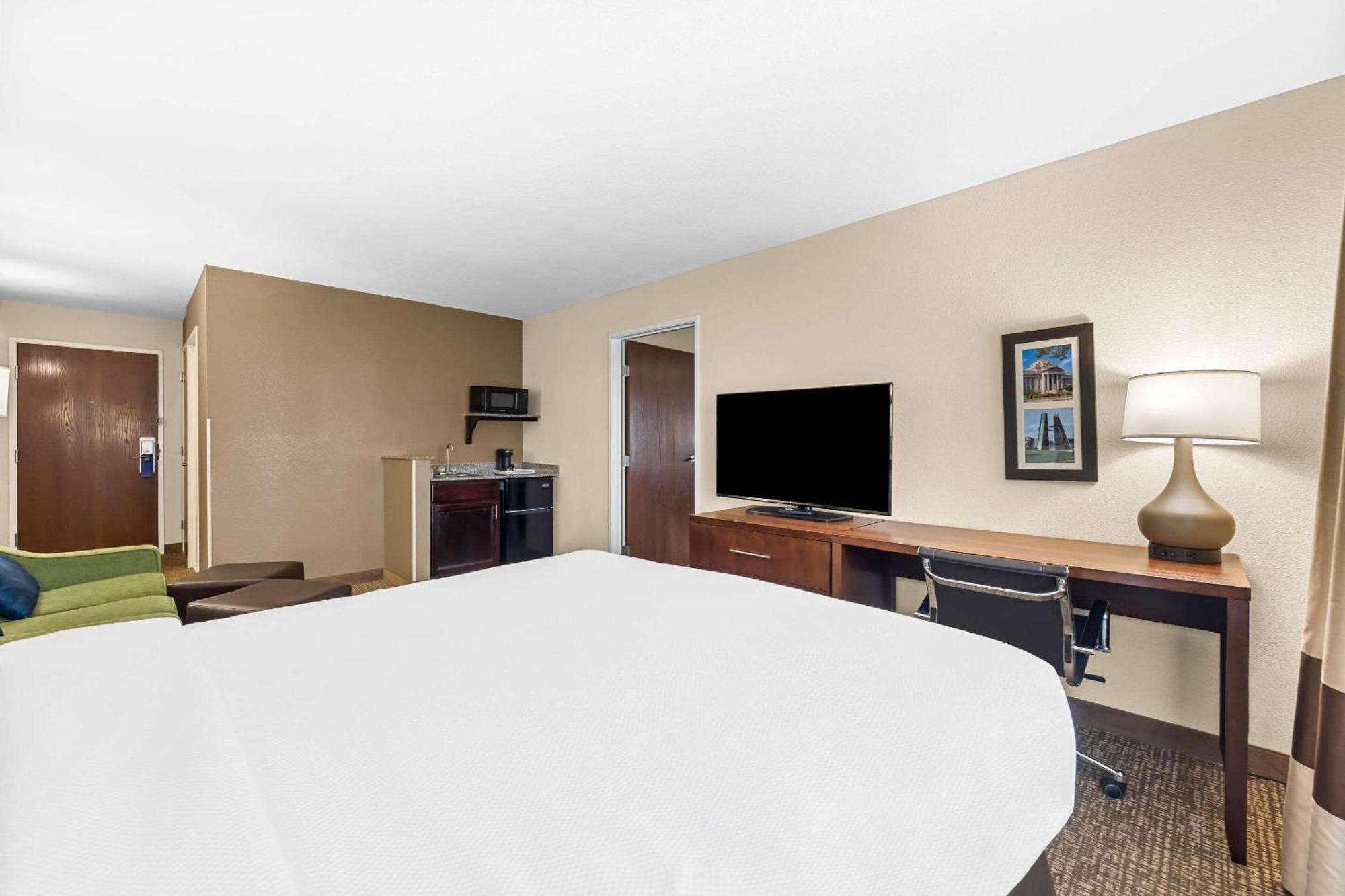 Comfort Inn & Suites Pueblo Zewnętrze zdjęcie