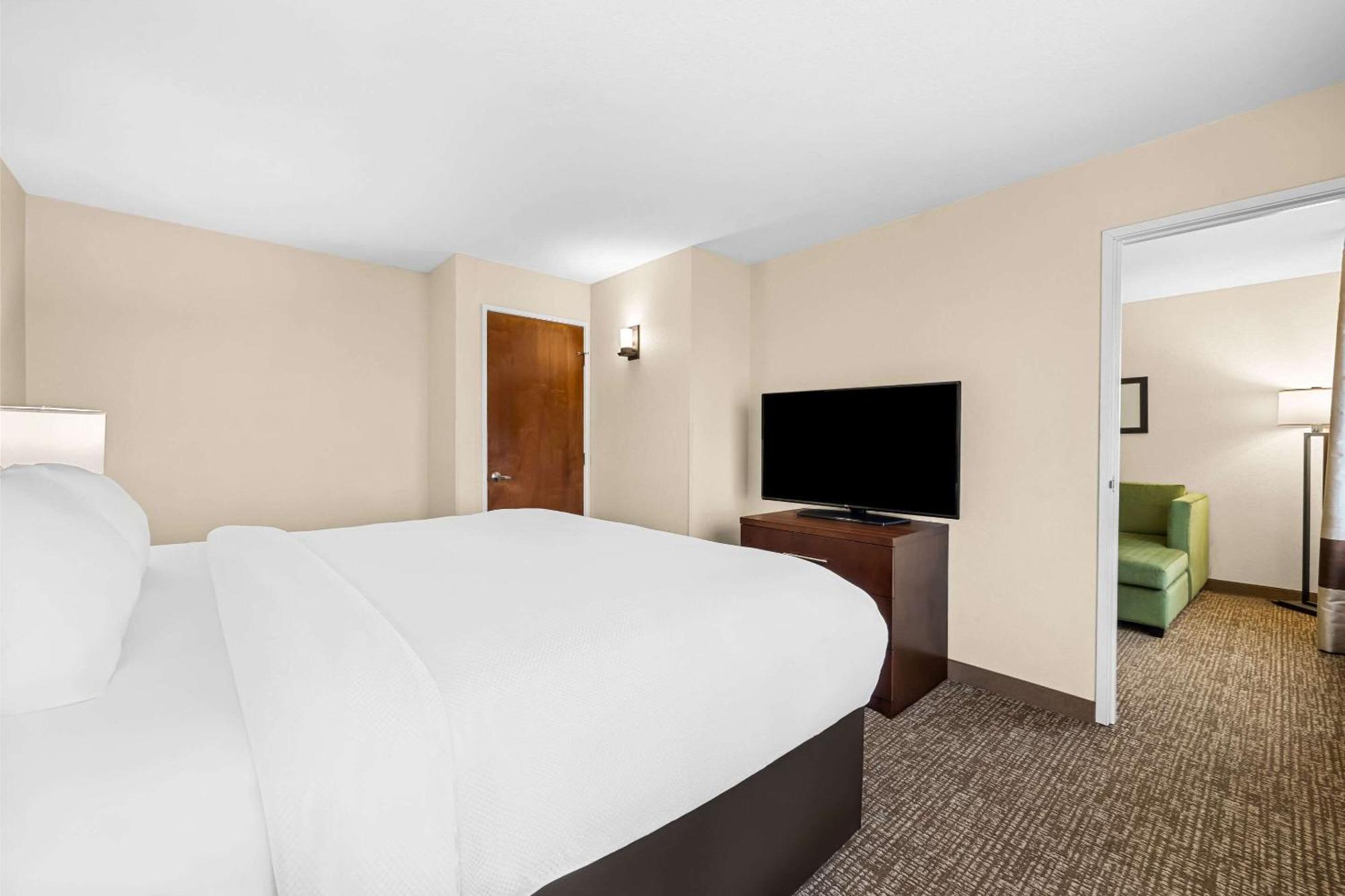 Comfort Inn & Suites Pueblo Zewnętrze zdjęcie