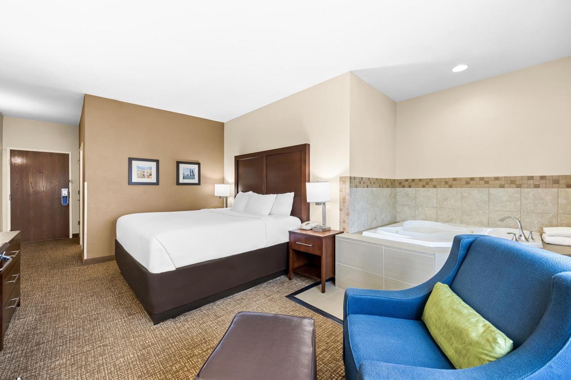 Comfort Inn & Suites Pueblo Zewnętrze zdjęcie