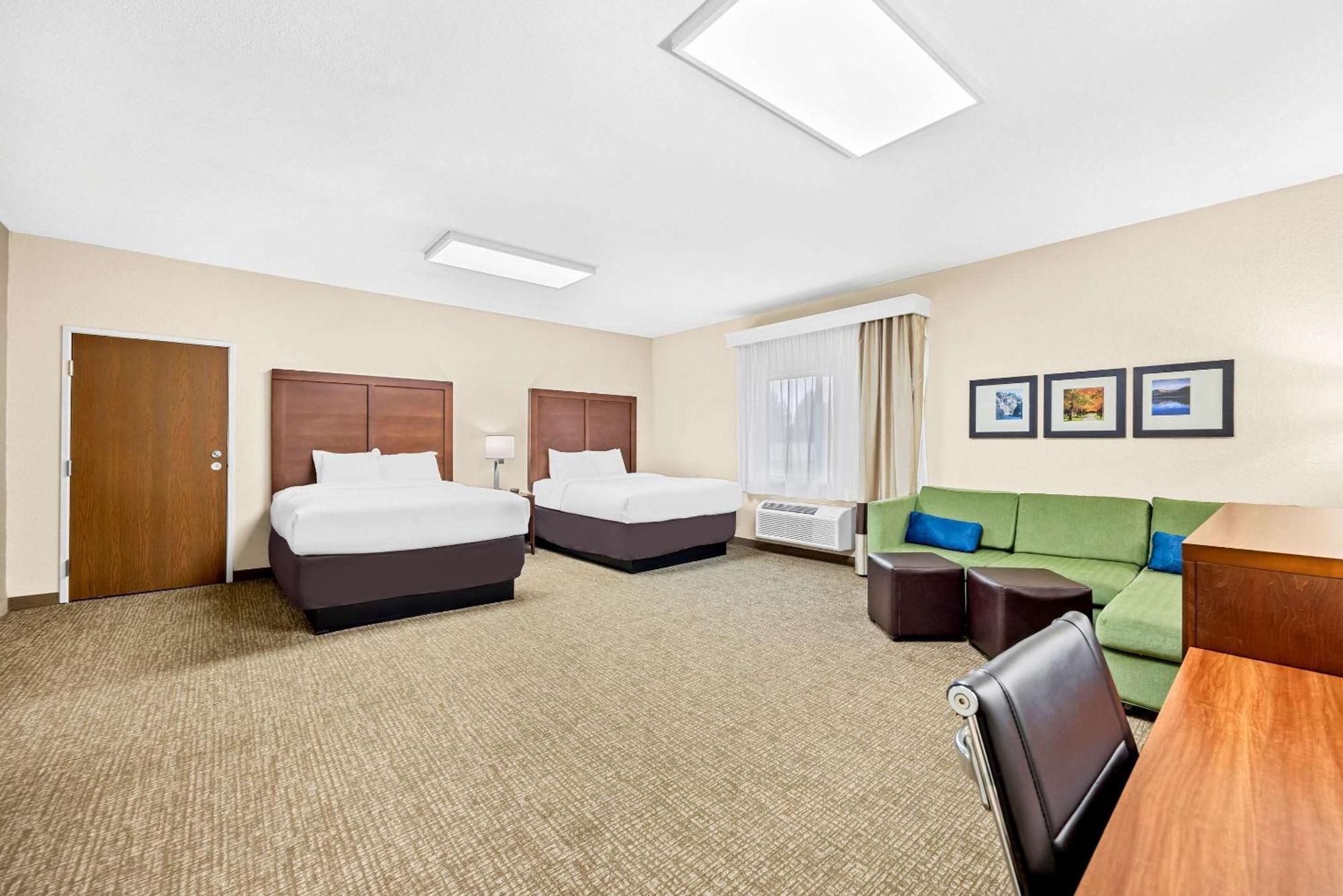 Comfort Inn & Suites Pueblo Zewnętrze zdjęcie