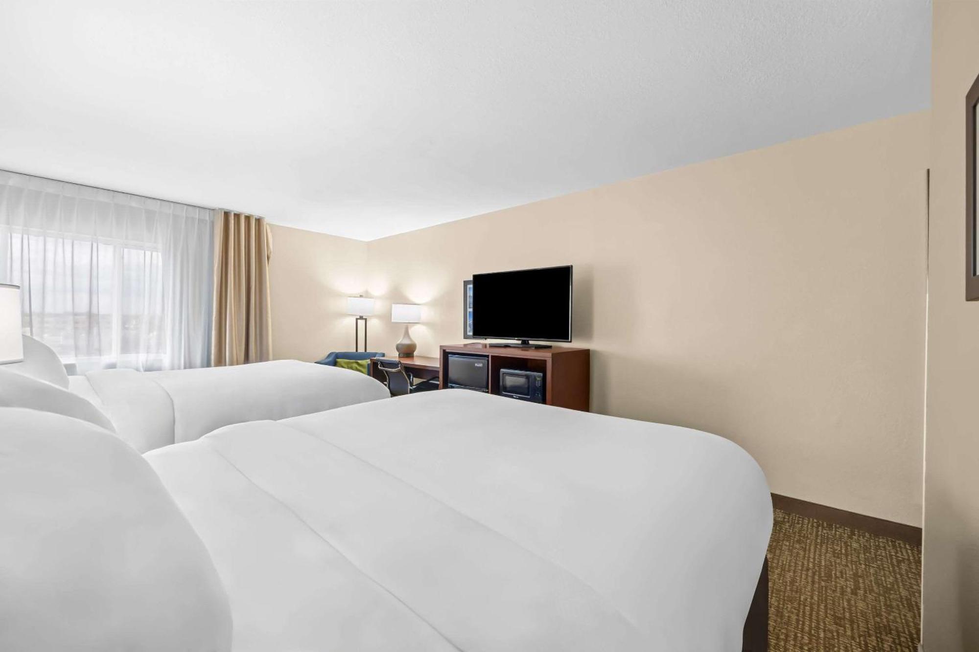 Comfort Inn & Suites Pueblo Zewnętrze zdjęcie
