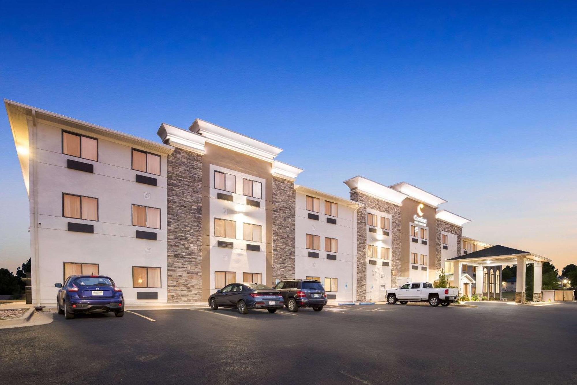 Comfort Inn & Suites Pueblo Zewnętrze zdjęcie